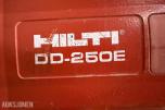 Hilti DD-250E kjernebormaskin med stativ og flere kjerneborkroner