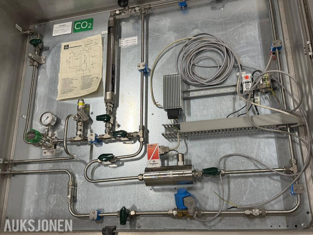 3 stk Rustfrie skap for CO2 dosering