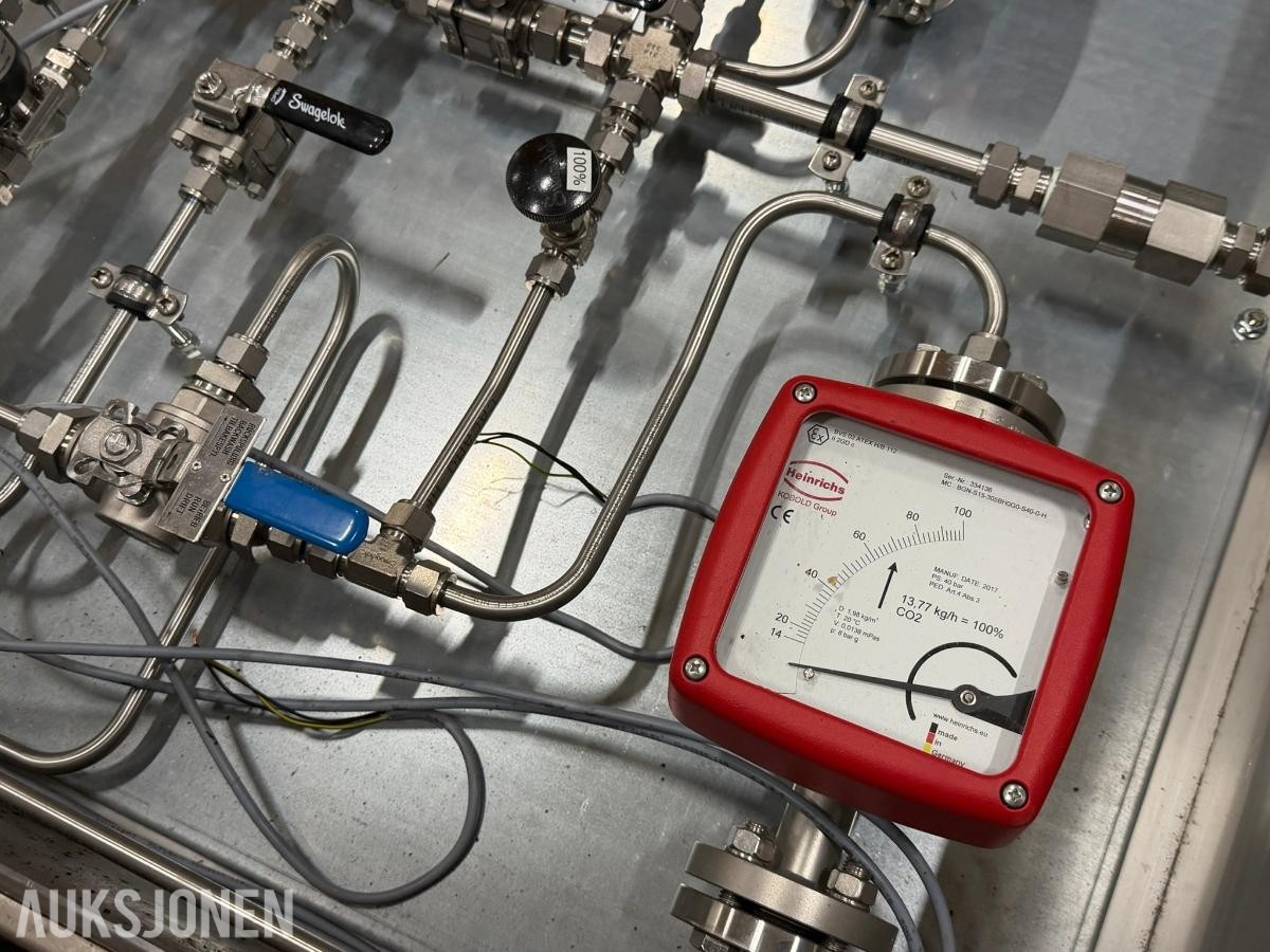 3 stk Rustfrie skap for CO2 dosering