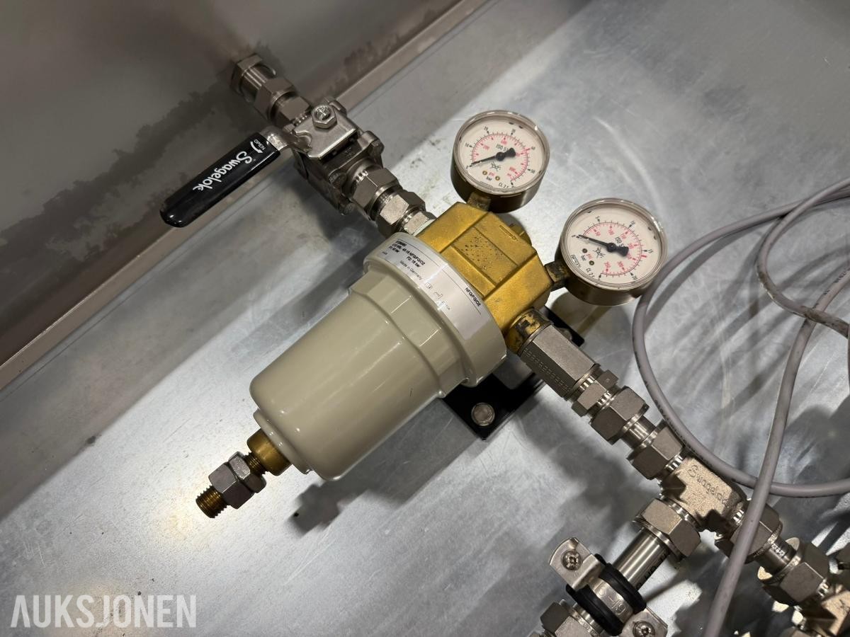 3 stk Rustfrie skap for CO2 dosering