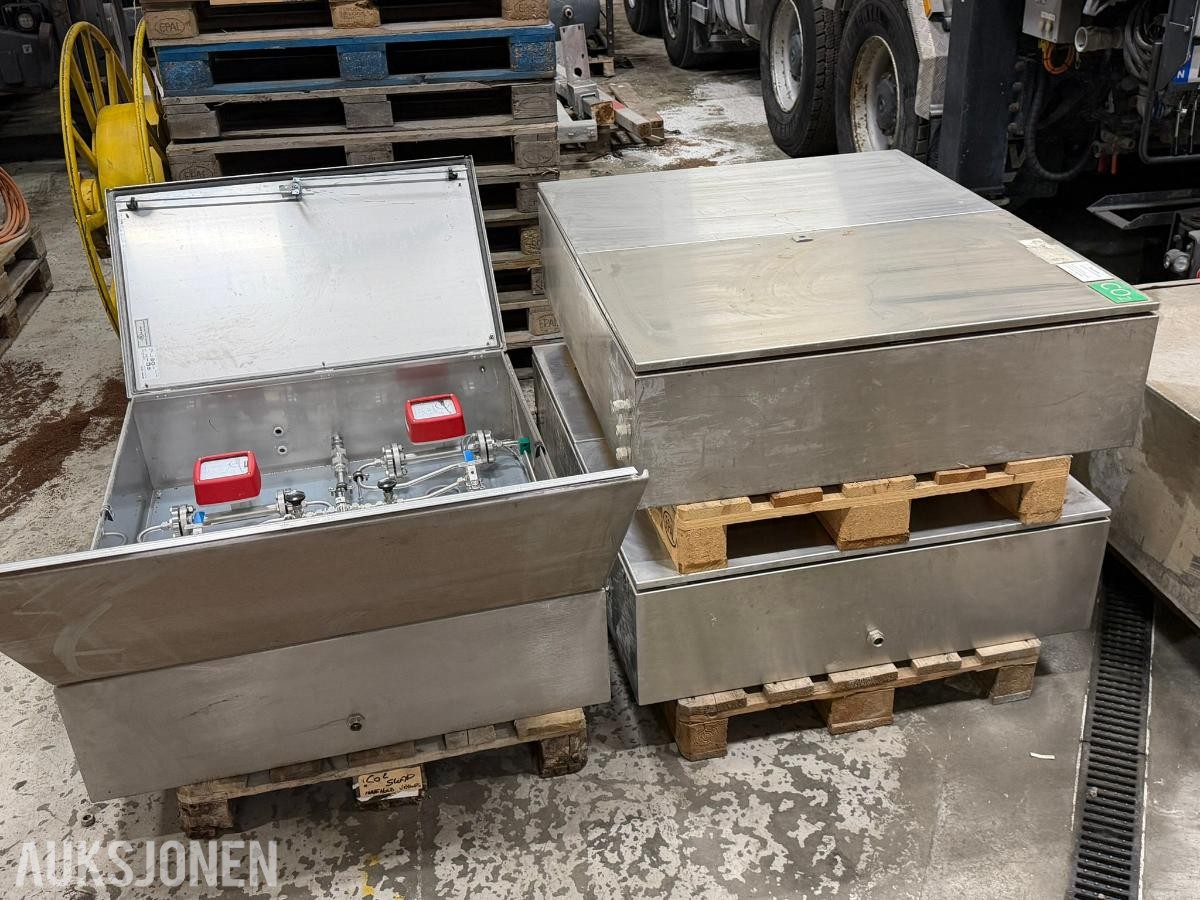 3 stk Rustfrie skap for CO2 dosering