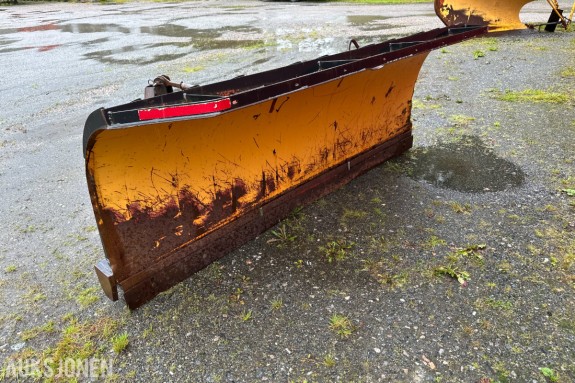 1989 Tellefsdal 2700 mm snøskjær, hydraulisk vinkling