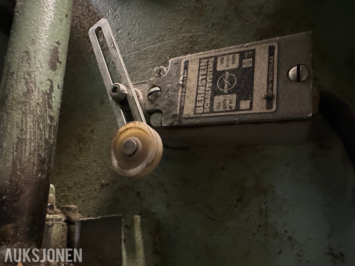 Hjørnekutter for papir | Fotpedal | Verneskjold