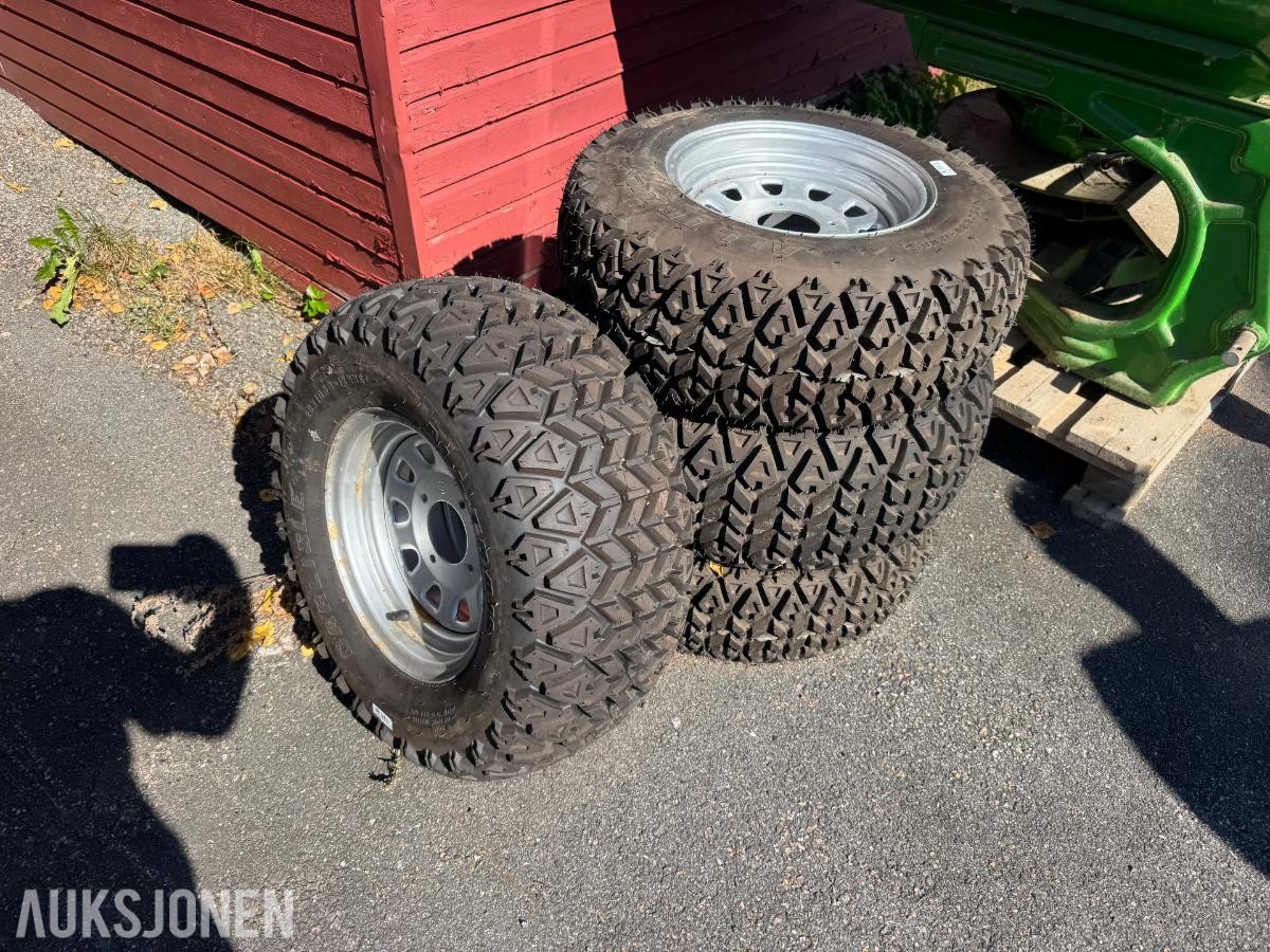 4 stk. Carlisle All Trail dekk på felg – 2 dimensjoner