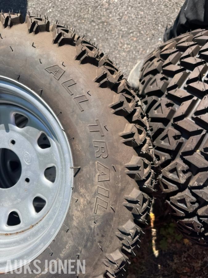 4 stk. Carlisle All Trail dekk på felg – 2 dimensjoner