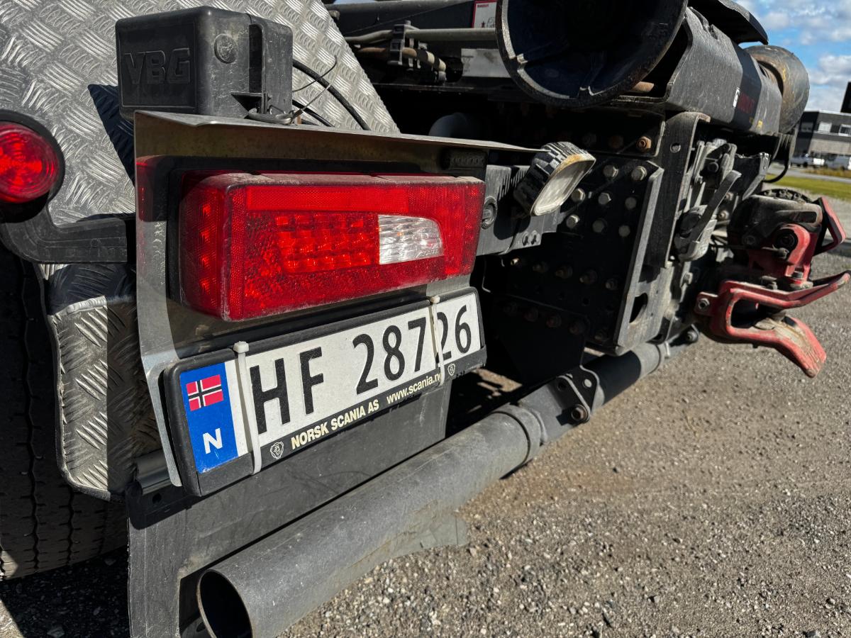 2020 Scania R580 8x4 Euro 6 brøyterigget krokbil med underliggende skjær