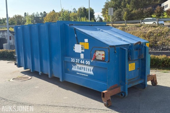 2002 Europress EC-2 krokcontainer med presseanlegg og volum på 17 m3