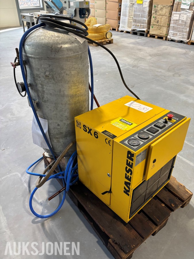 2002 Kaeser SX6 Kompressor m/tank selges som forevist