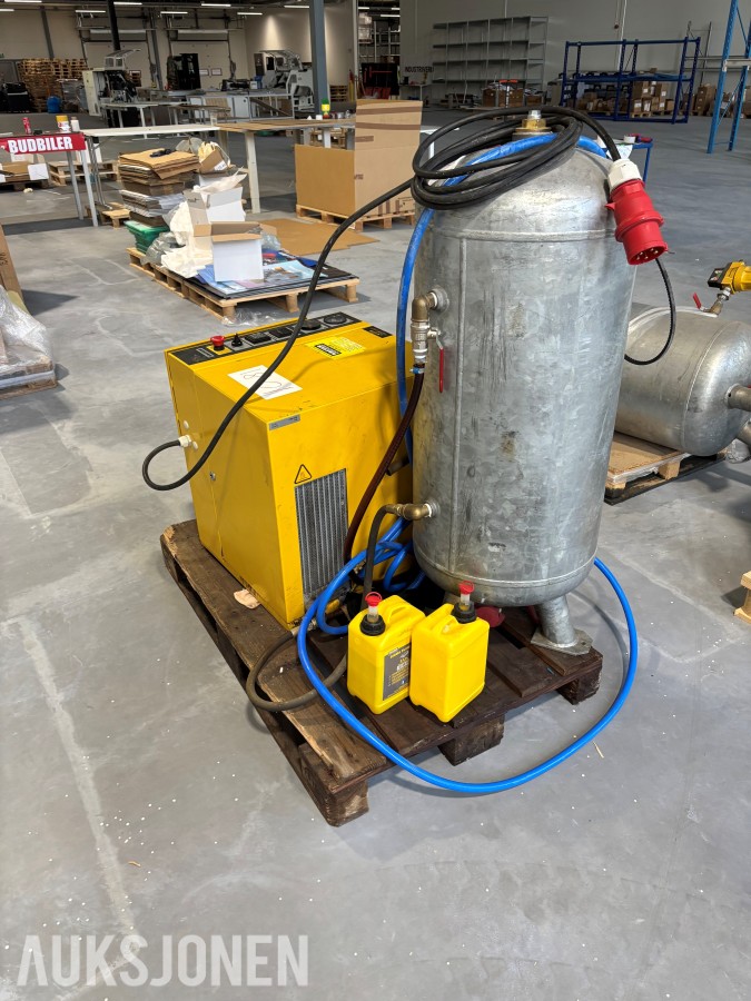 2002 Kaeser SX6 Kompressor m/tank selges som forevist