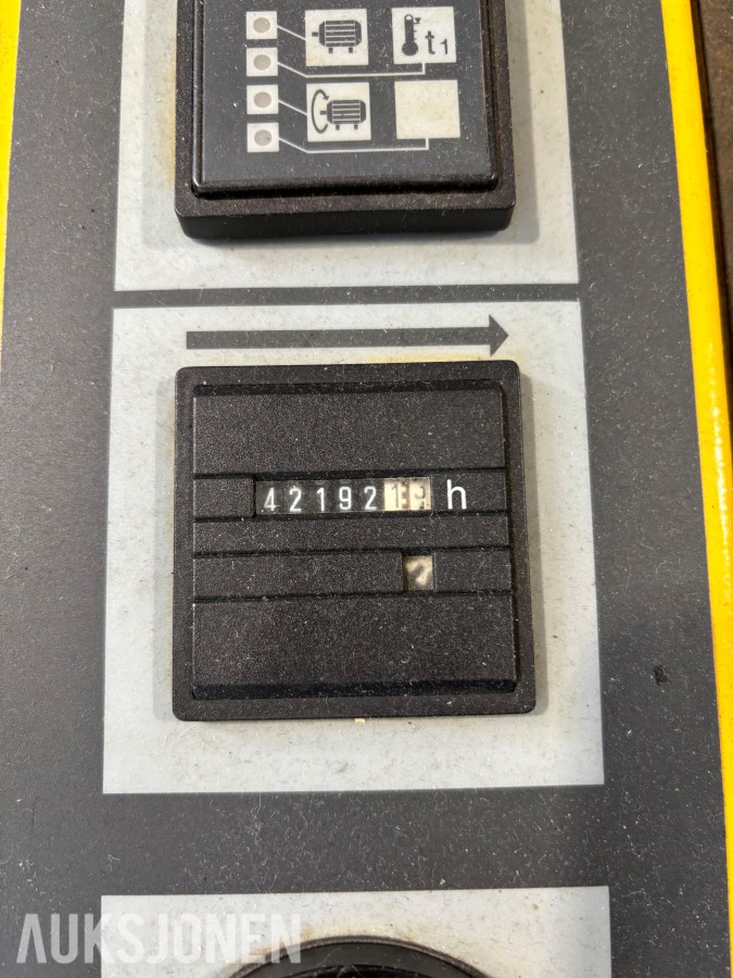 2002 Kaeser SX6 Kompressor m/tank selges som forevist