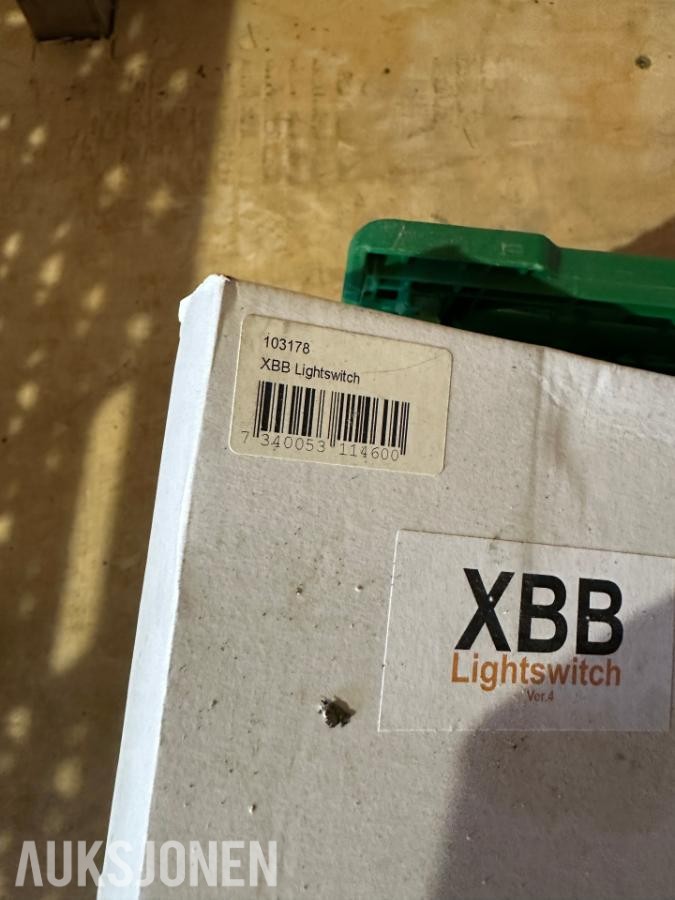 Parti med led arbeidslys/fjernlys og XBB Switch