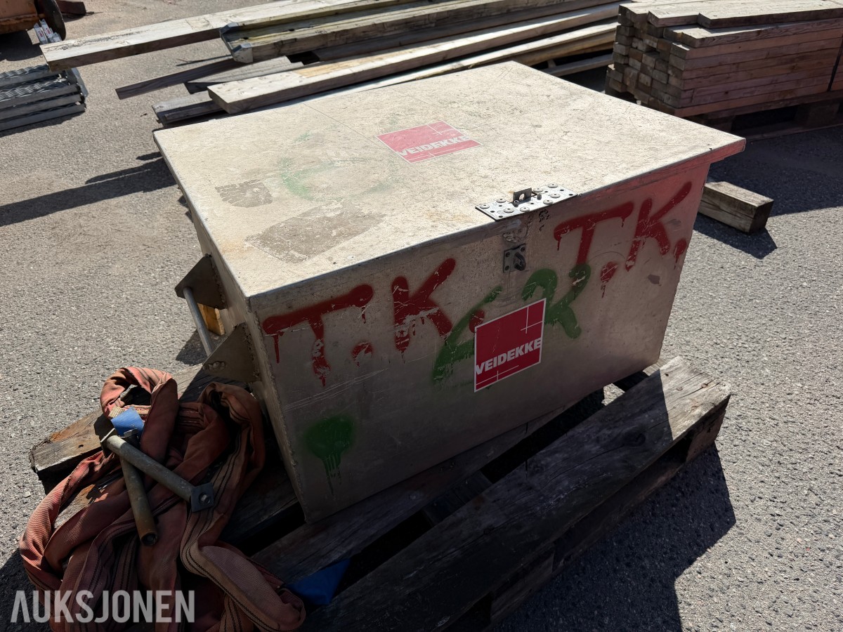 ALUMINIUMSKASSE MED LOKK – CA 80 X 50 X 50 CM