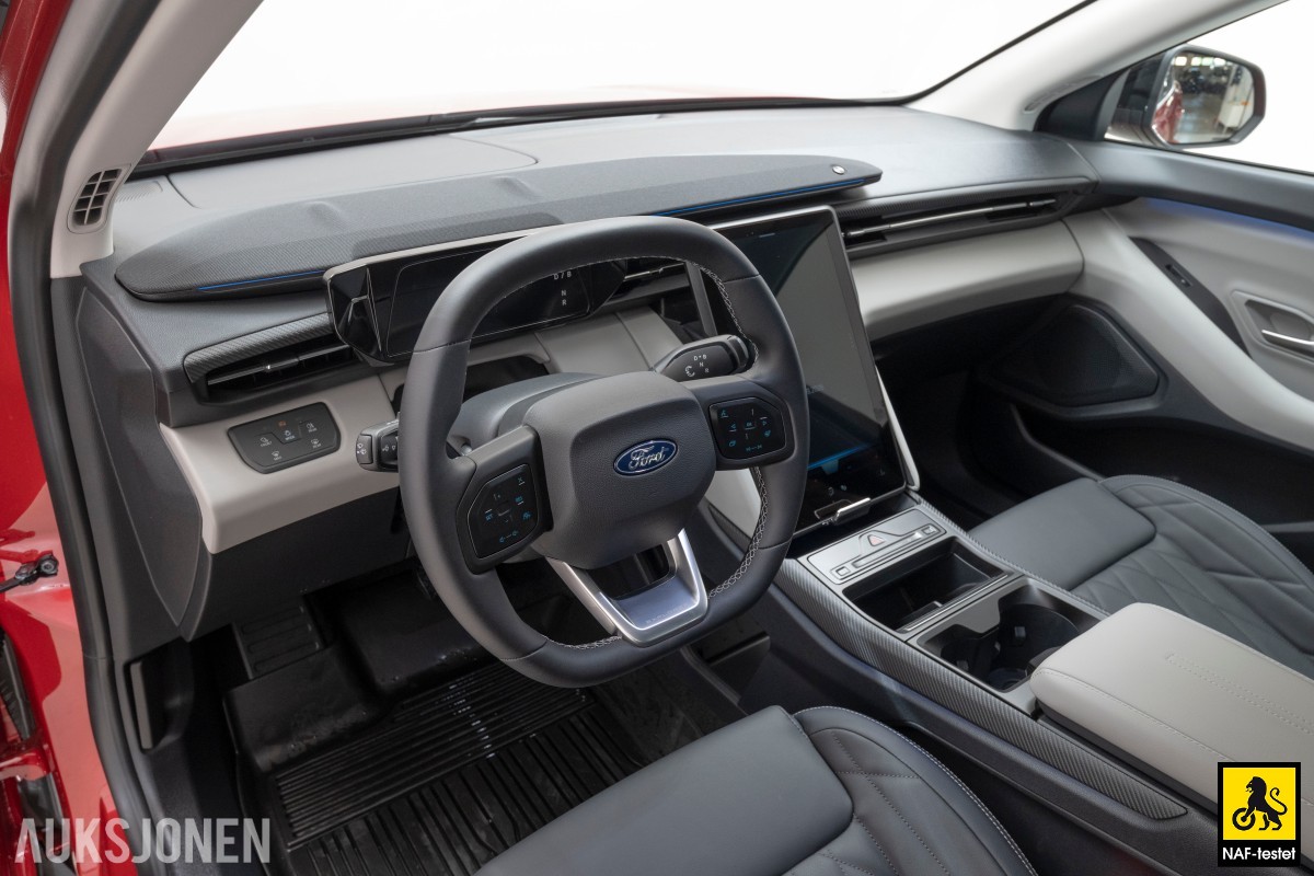 2025 FORD EXPLORER 340 HK AWD EXTENDED RANGE ACC NAVI KAMERA