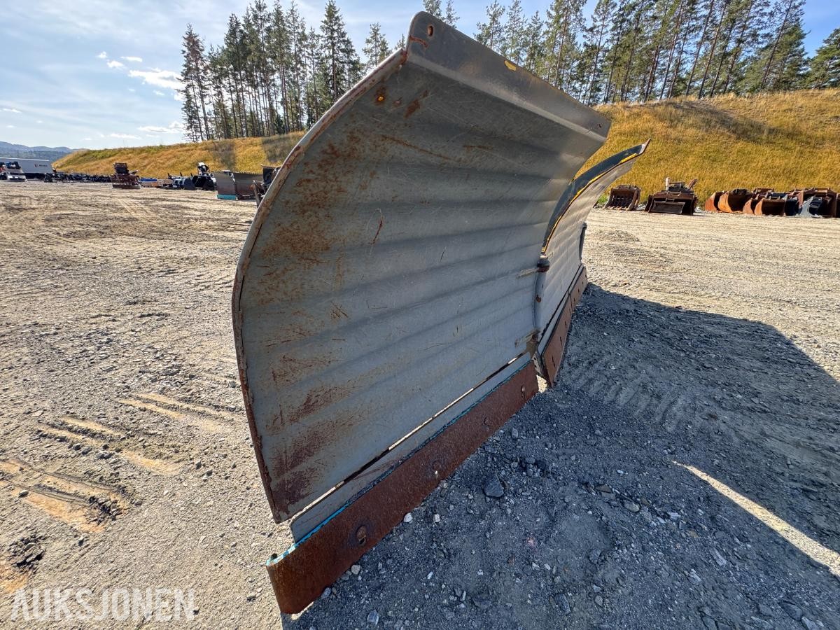 2020 Snowek U480 U-plog med BM feste / 4,8 meter