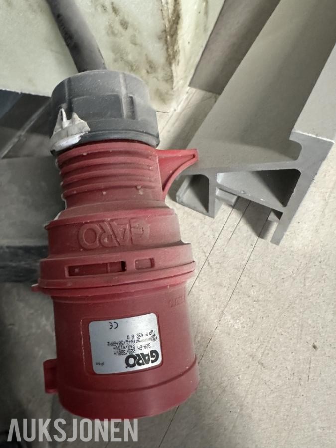 Paoloni P45 bordsag