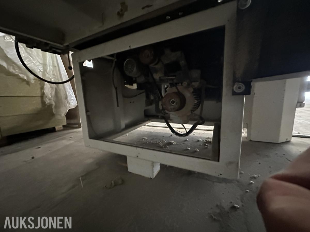 Paoloni P45 bordsag