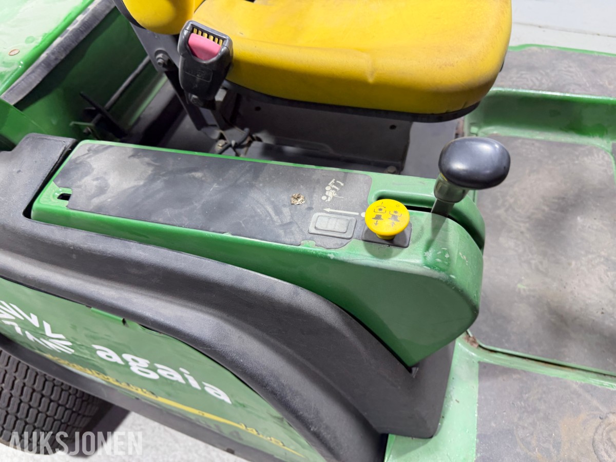 2005 John Deere 1445 plentraktor