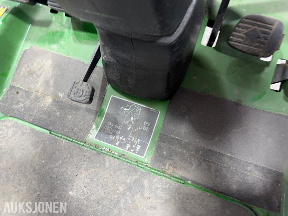 2005 John Deere 1445 plentraktor