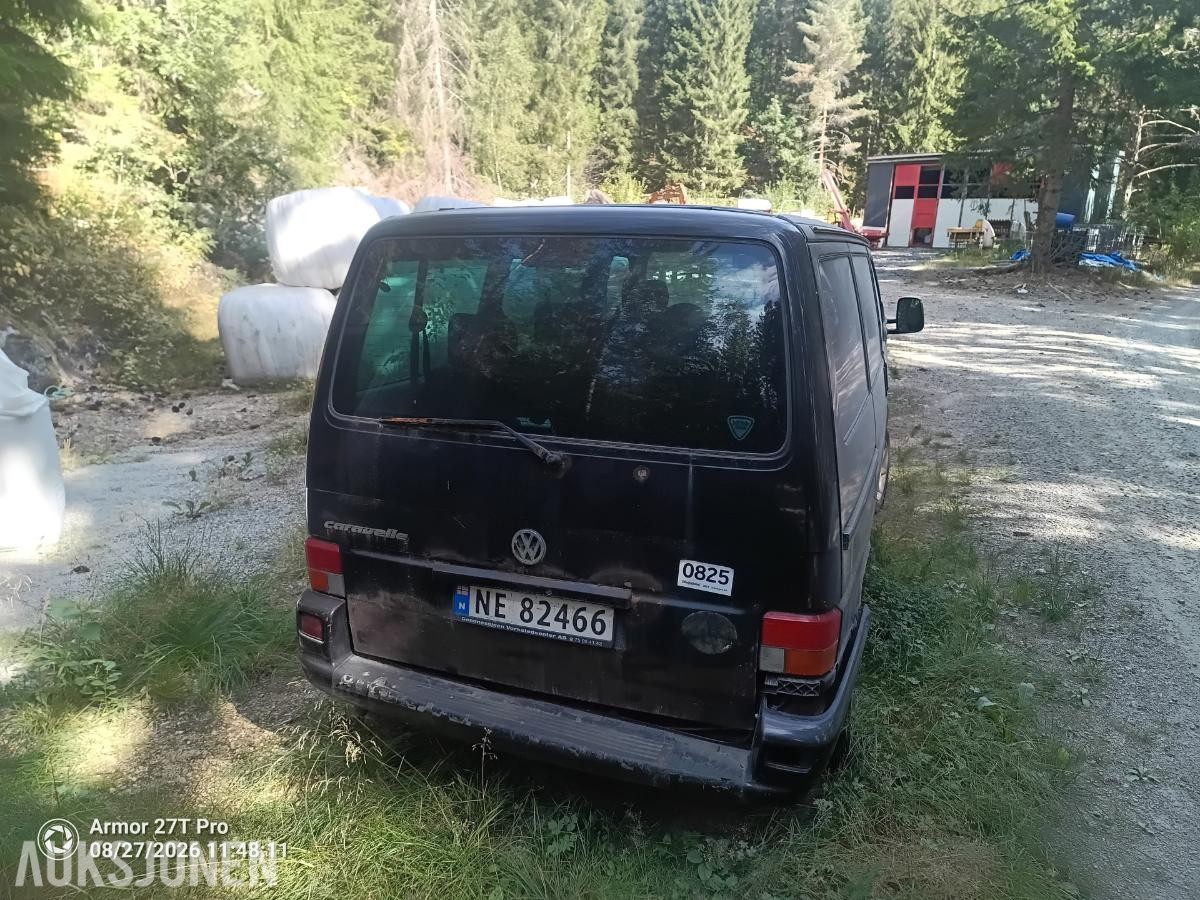 2000 Volkswagen Caravelle 2.5 102hk manuell - ingen minstepris