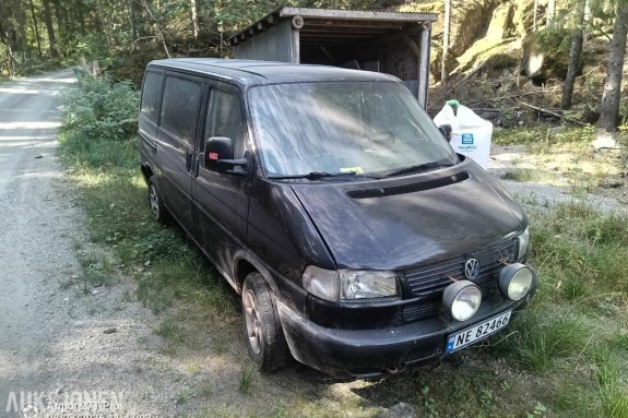2000 Volkswagen Caravelle 2.5 102hk manuell - ingen minstepris