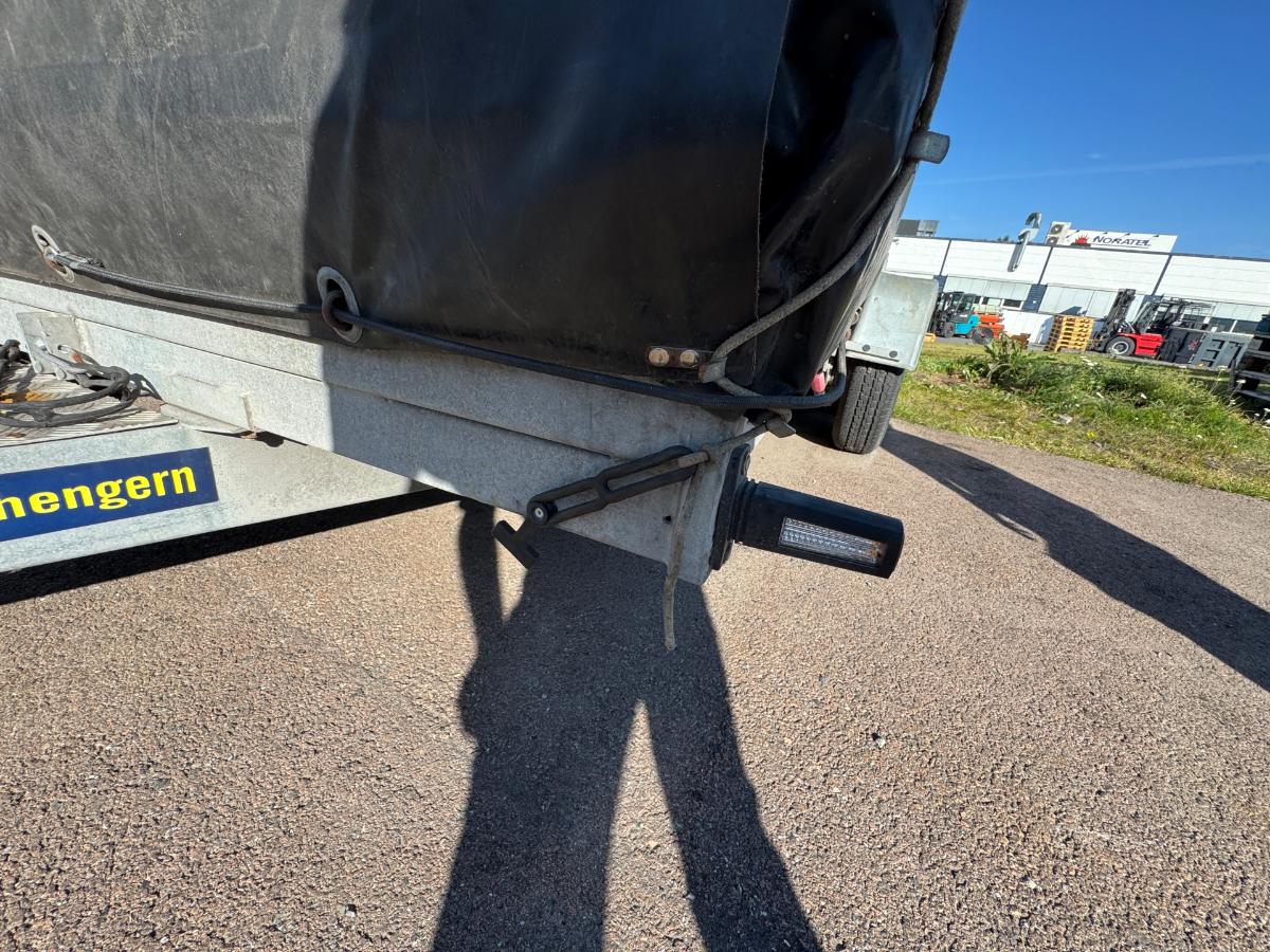 2016 Norgeshengern kappelhenger med ekstra plattform utvendig / 2 akslet