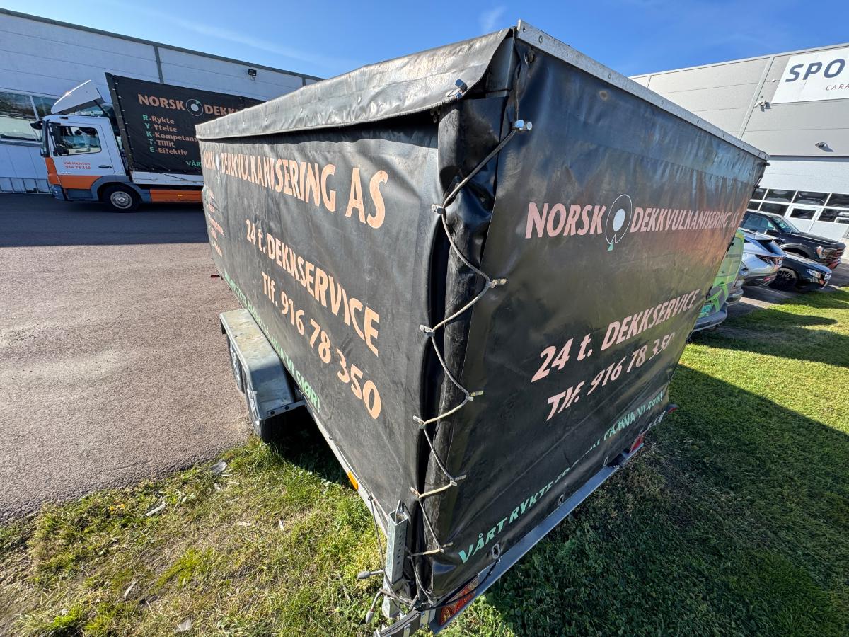 2016 Norgeshengern kappelhenger med ekstra plattform utvendig / 2 akslet