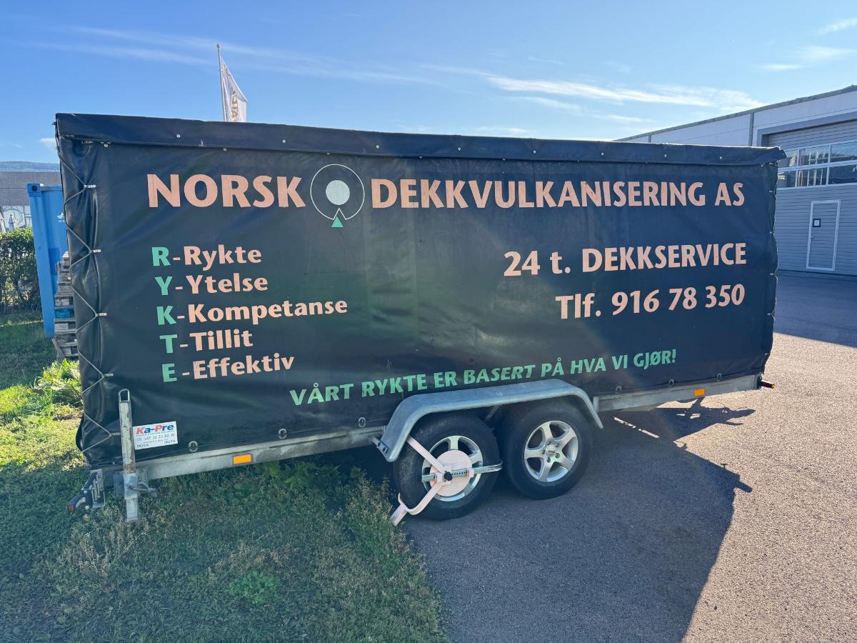 2016 Norgeshengern kappelhenger med ekstra plattform utvendig / 2 akslet
