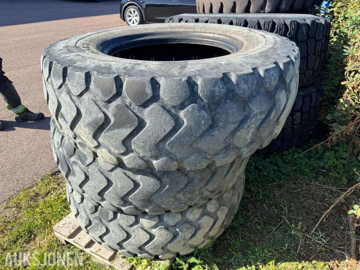 Michelin XHA 15.5R25 / 3 stk