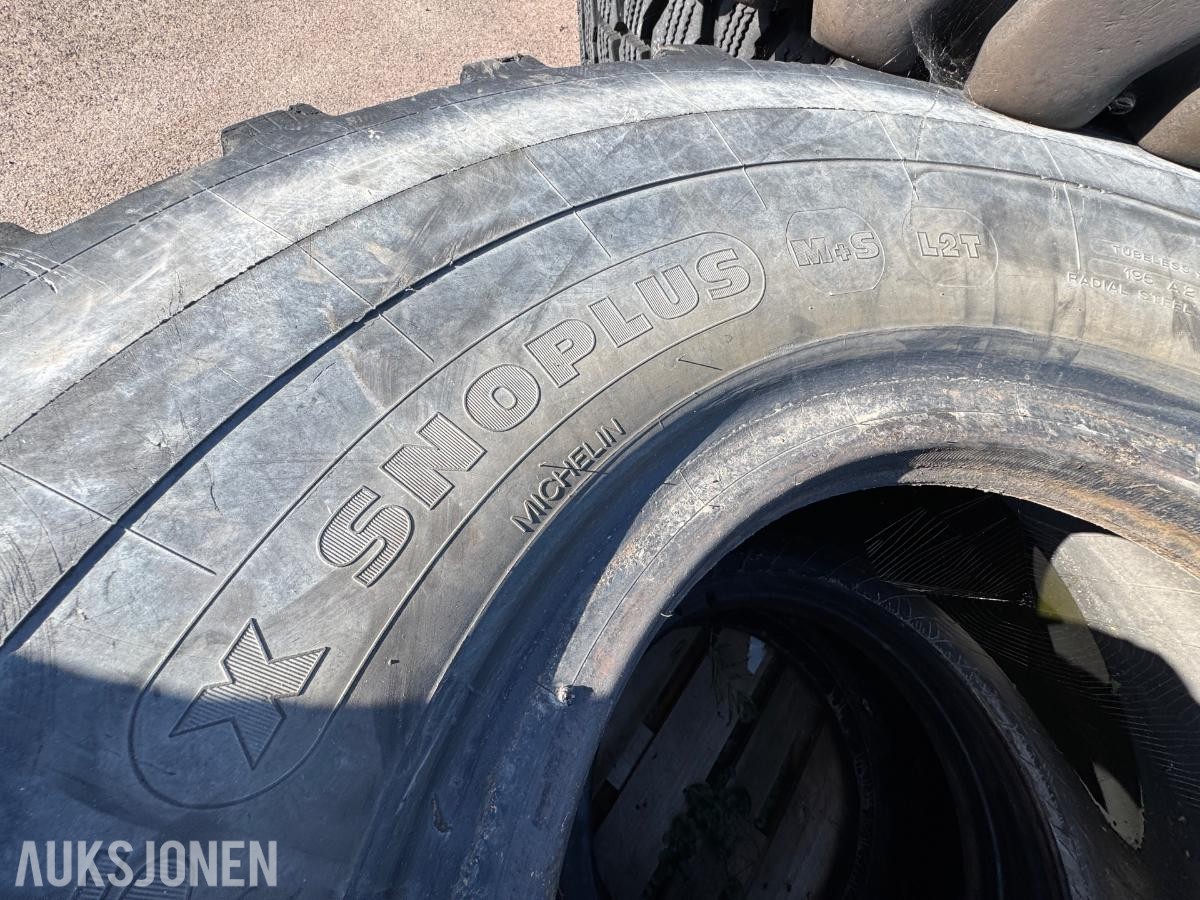 Michelin X snoplus 23.5R25 / 4 stk