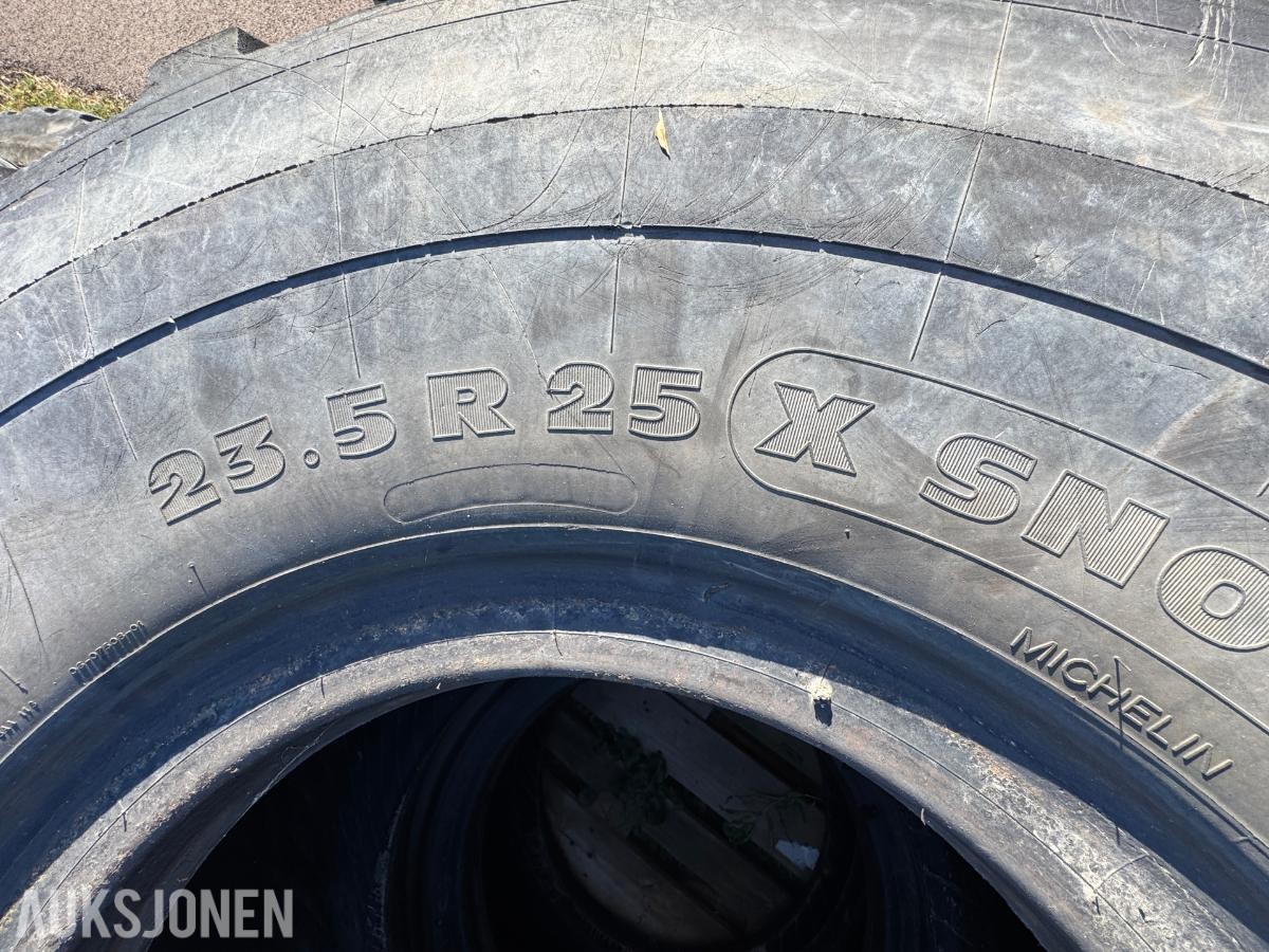 Michelin X snoplus 23.5R25 / 4 stk
