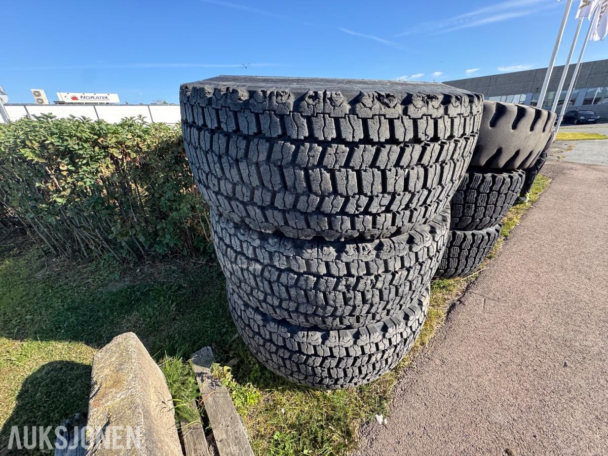 Bridgestone V-Steel Snow Wedge 23.5R25 / 3 stk