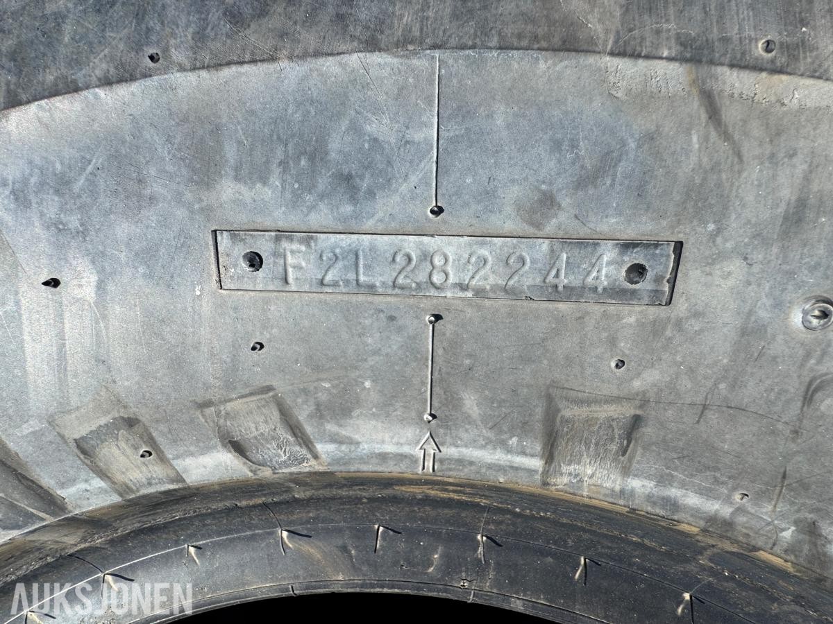 Bridgestone V-Steel Snow Wedge 23.5R25 / 3 stk