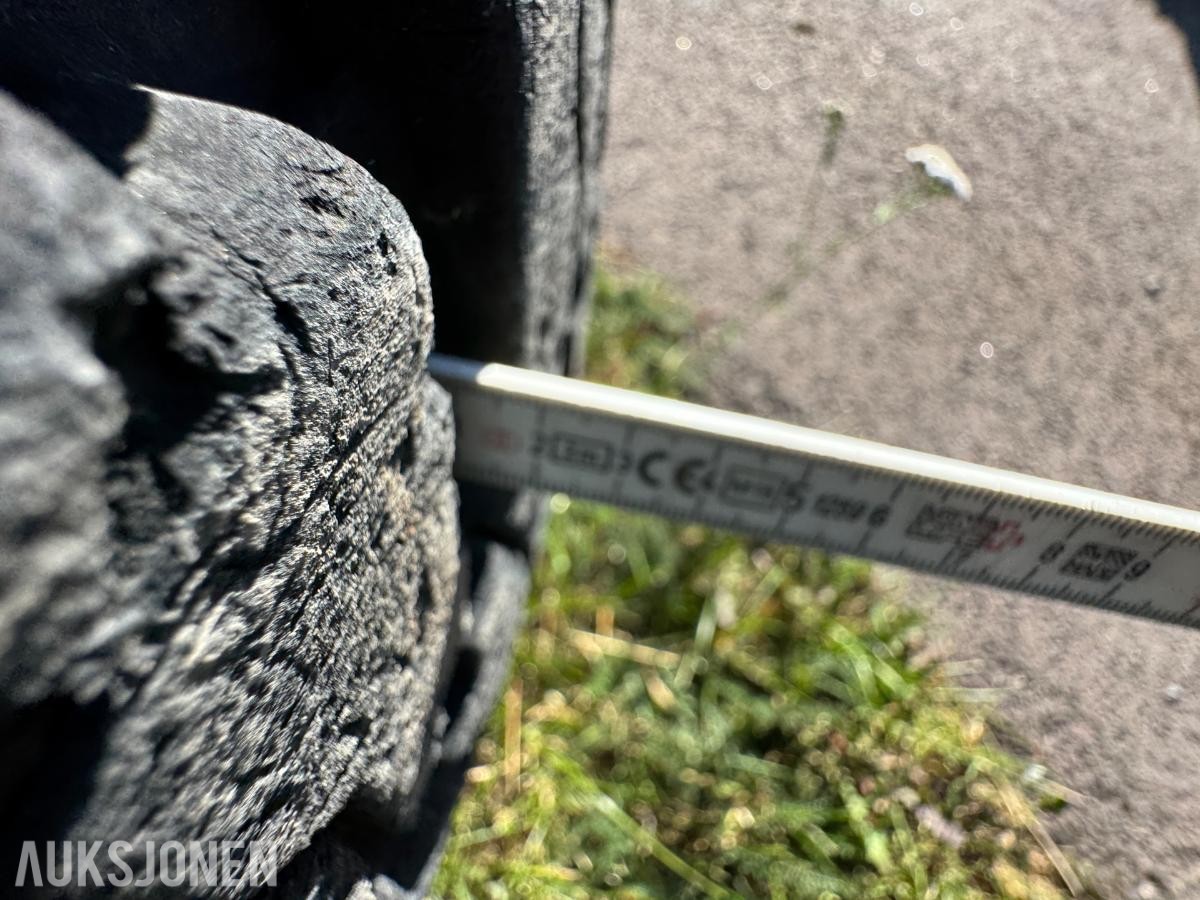 Bridgestone V-Steel Snow Wedge 23.5R25 / 3 stk