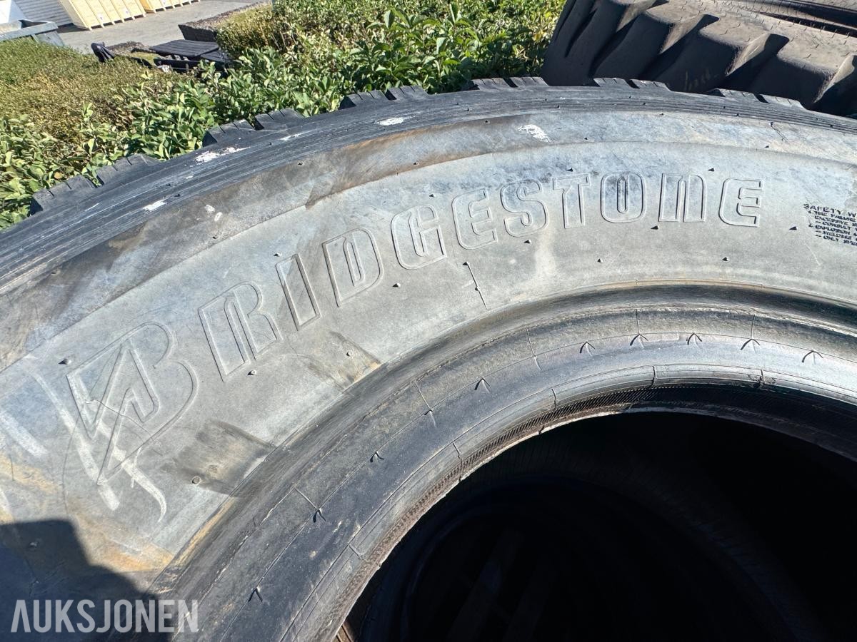 Bridgestone V-Steel Snow Wedge 23.5R25 / 3 stk