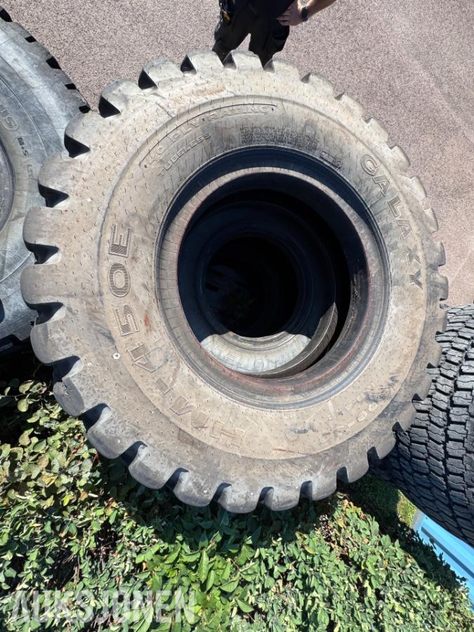 Galaxy HM-450E / 18.00-33 truckdekk / 1 stk