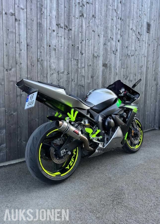 2002 Yamaha YZF-R1