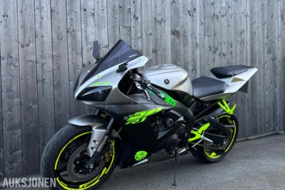 2002 Yamaha YZF-R1