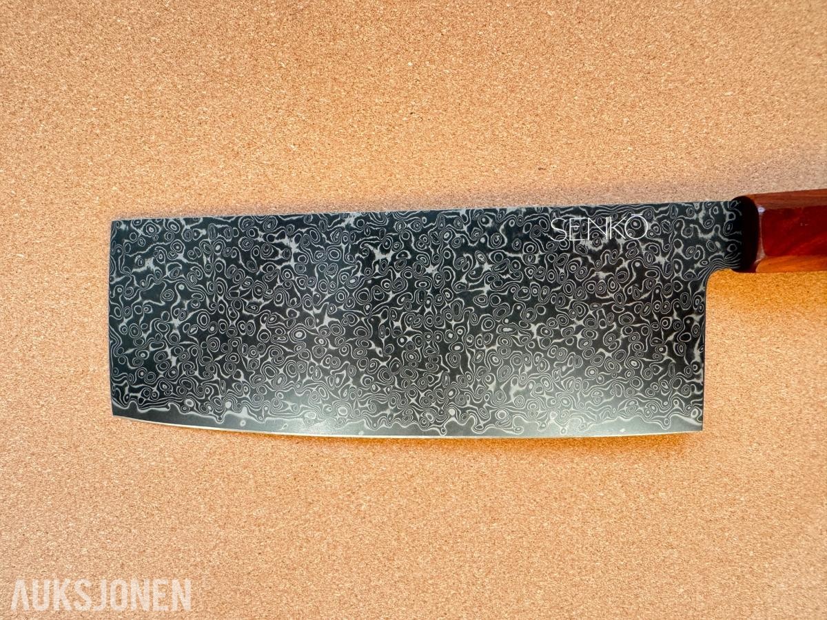 48 TIMERS AUKSJON - Senko 67-lags Damascus 2-delt knivsett + Sashimi-kniv