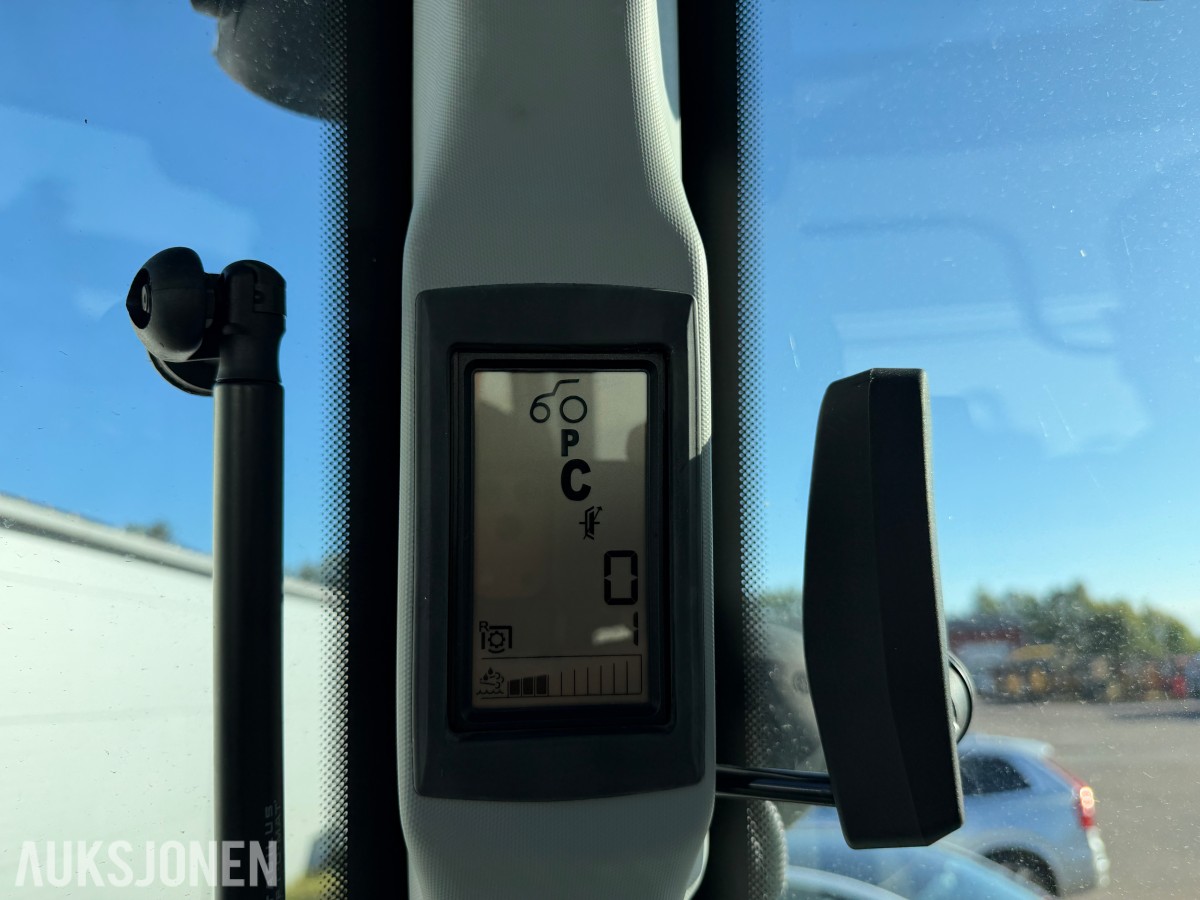 2021 VALTRA UNLIMITED T174 - TWINTRACK - SKOGSRIGG - FRONTHYDRAULIKK/PTO - 800 TRELLEBORG - IKKE SALT/LANDBRUKSKJØRT