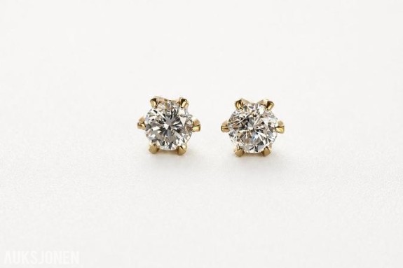 Elegance Diamantøredobber 0.60ct - Naturlige Diamanter