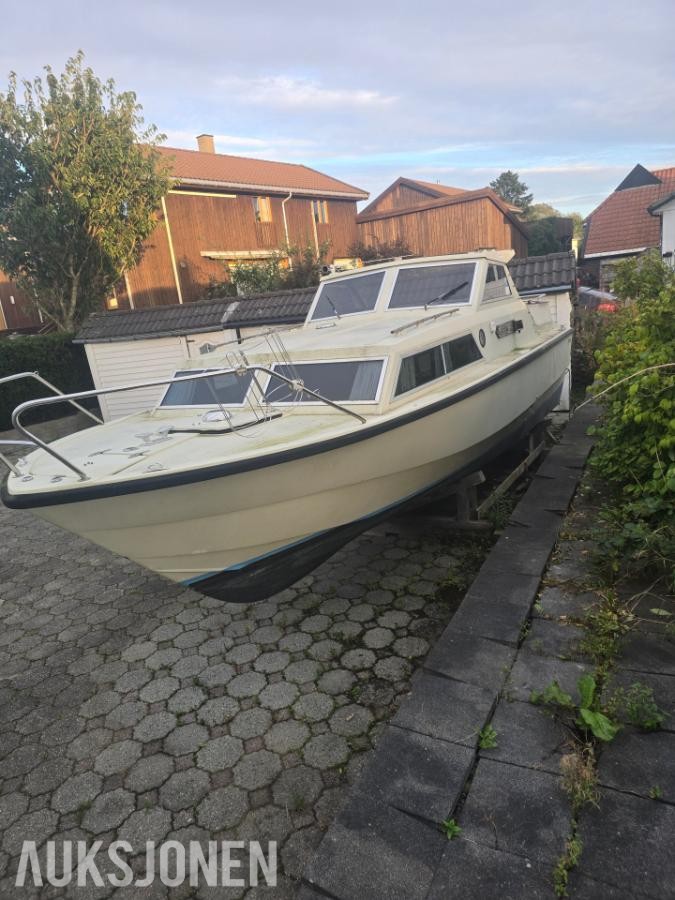 1977 Orrskär 27 fot - reparasjonsobjekt