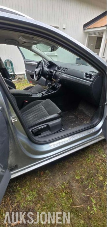 2017 Skoda Superb 1.6 Diesel, Automatisk, Cruisekontroll, Hengerfeste