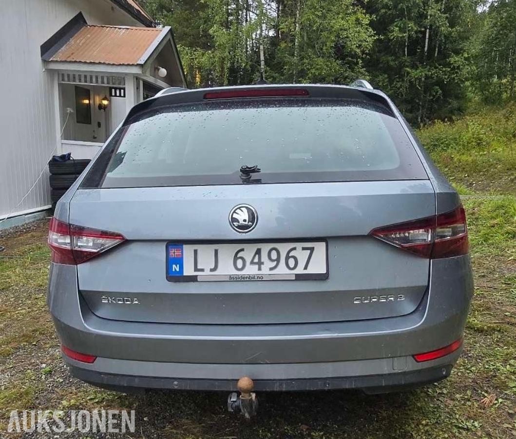2017 Skoda Superb 1.6 Diesel, Automatisk, Cruisekontroll, Hengerfeste