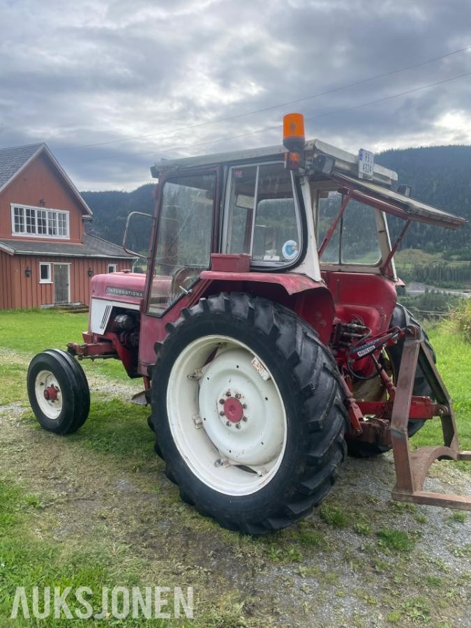 1971 International 574 traktor - mva fri