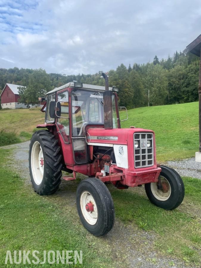 1971 International 574 traktor - mva fri
