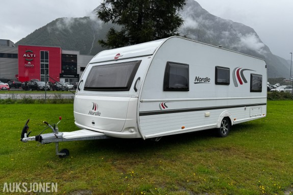 2019 Bürstner AVERSO NORDIC 580 TS - 4 sengeplasser - WC/dusj - Gulvvarme