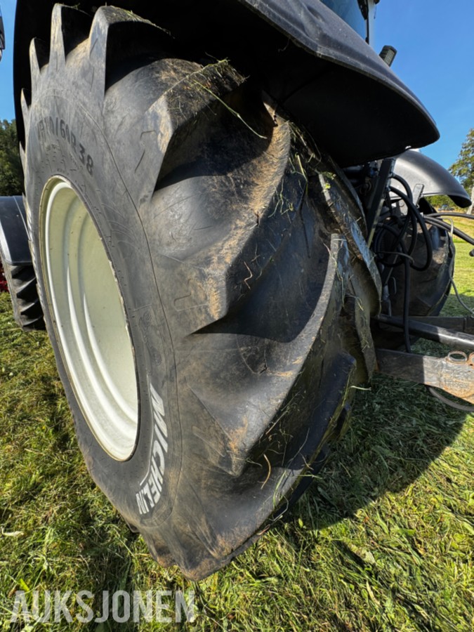 2017 Valtra N174 D - 166 hk - 50 km/t - Ålö frontlaster - EU godkjent til august 2028