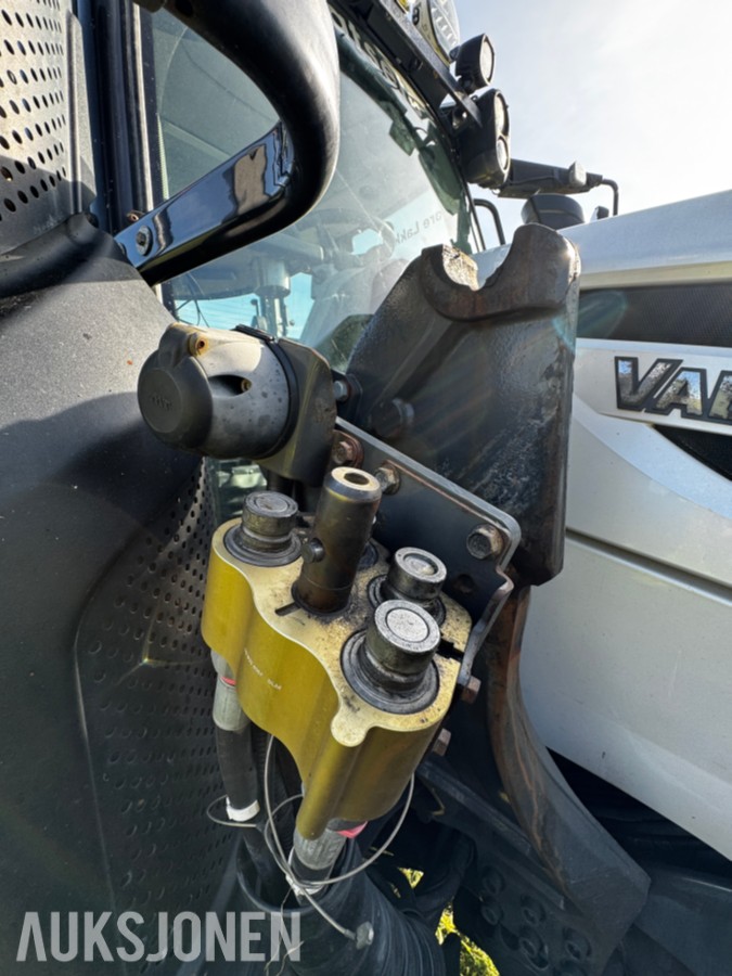 2017 Valtra N174 D - 166 hk - 50 km/t - Ålö frontlaster - EU godkjent til august 2028