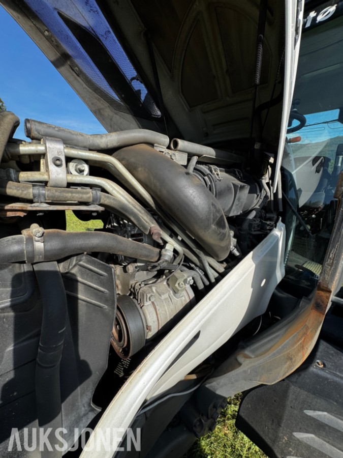 2017 Valtra N174 D - 166 hk - 50 km/t - Ålö frontlaster - EU godkjent til august 2028