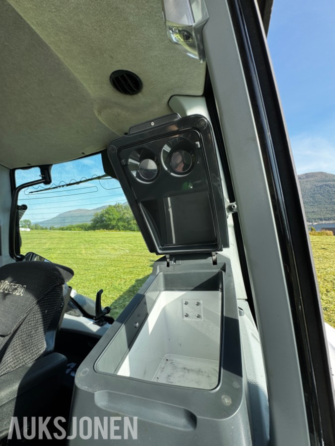 2017 Valtra N174 D - 166 hk - 50 km/t - Ålö frontlaster - EU godkjent til august 2028